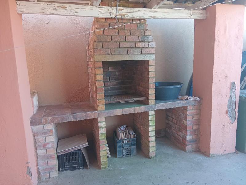 1 Bedroom Property for Sale in Grahamstown Eastern Cape